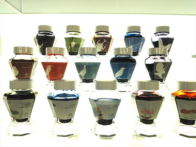 These crustaceans are going to make you put fountain pen to paper ...