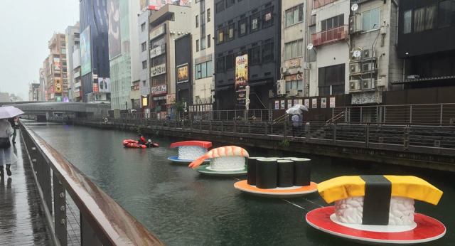 Osaka river turns into giant floating sushi train complete with oversized sushi 【Pics & Video】