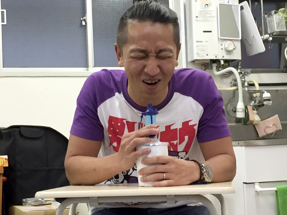 The LifeStraw can make all kinds of water drinkable, but does it work on urine? 【Video】