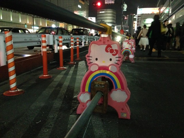 Hello Kitty now keeping roadside construction sites safe in Japan 【Photos】