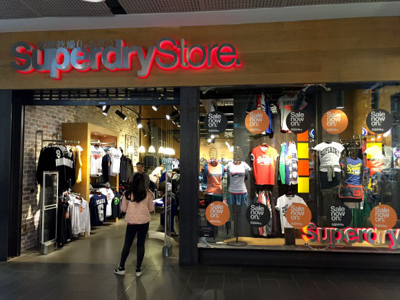 Superdry, Shopping