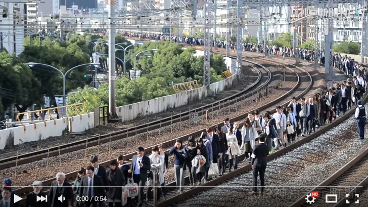 Video Shows That In Japan Even The Train Evacuations Are Orderly Video Soranews24 Japan News