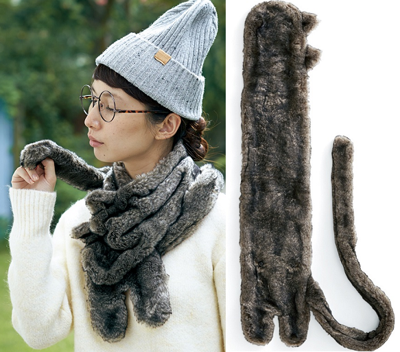 Protect your neck this winter with a cat scarf from Japan!