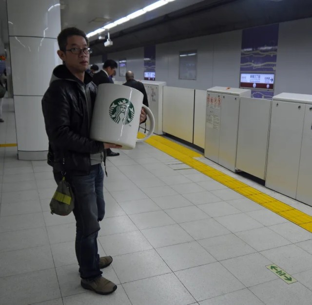 Giant, house-sized Starbucks Mug appears in Tokyo, so Mr. Sato