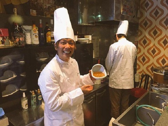 Japan’s crappiest curry restaurant set to close, debuts its most putrid menu items in farewell