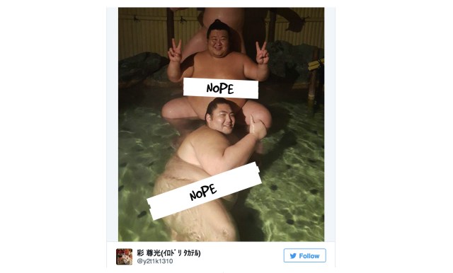 Japanese netizens shocked by the sight of sumo wrestlers bathing in hot spring