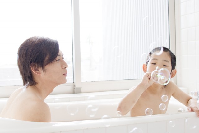 A surprising number of Japanese kids still bathe with their parents up until high school