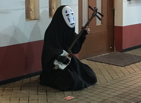 Spirited Away’s No-Face spotted riding a motorcycle on the street of ...