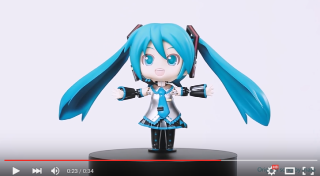 Virtual idol Hatsune Miku dances and sings, for real, with awesome new figure 【Video】