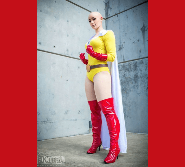 Amazing female cosplayer transforms into One-Punch Man, bald head and all 【Photos】