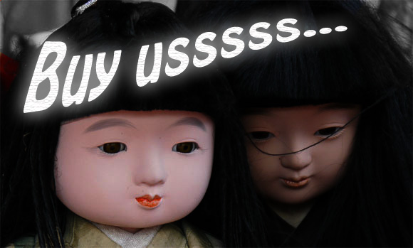 “Creepy” Japanese dolls among items Chinese souvenir shoppers leave on the shelves
