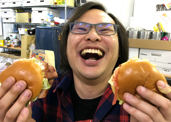 We try McDonald’s Japan’s new “five-star” Clubhouse Burgers【Taste Test】