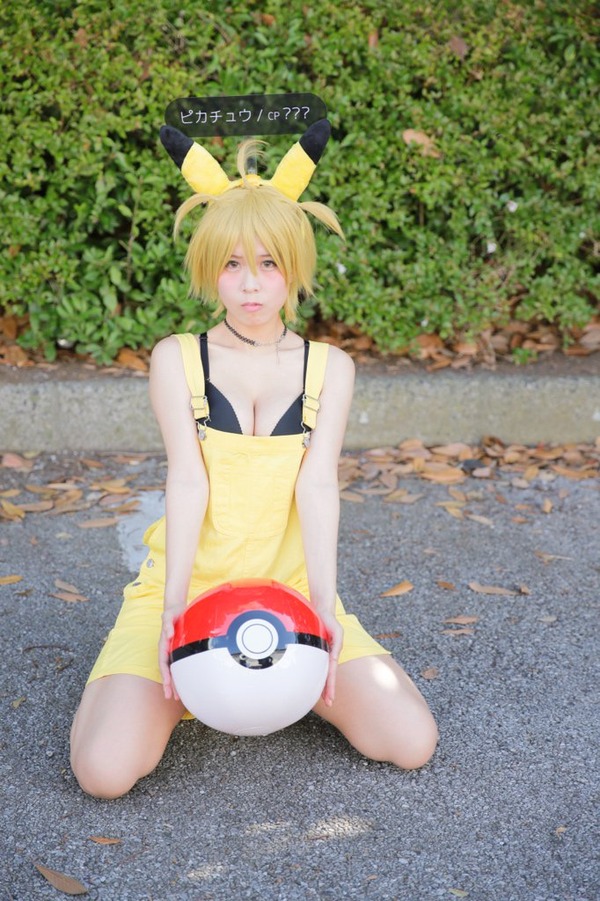 Pikachu cosplayer delights Pok mon Go gamers in Japan SoraNews24