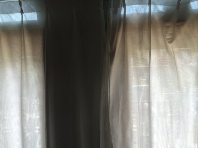 Japanese ghosts are real! Terrifying face appears in curtains, shocks Japanese Twitter【Pics】
