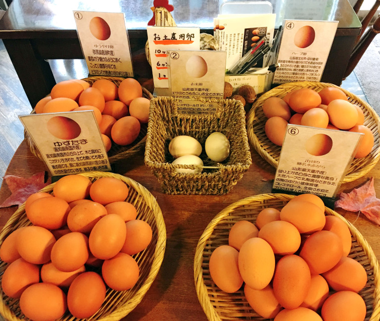 We try all-you-can-eat raw eggs for 730 yen, turns out to be way