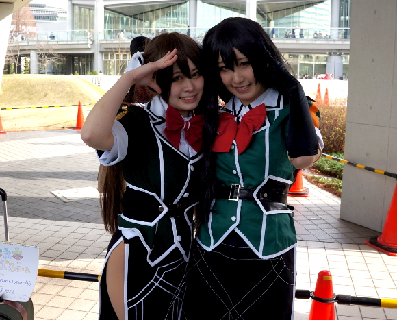 Cosplayers brave the cold in skimpy outfits at Winter Comiket in Japan ...