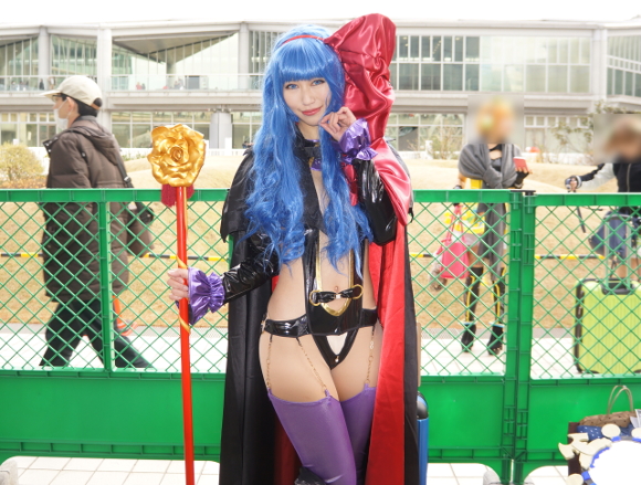 Cosplayers brave the cold in skimpy outfits at Winter Comiket in