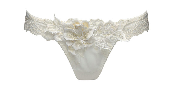 Survey asks Japanese women for the details of their “showdown lingerie”
