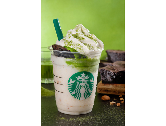Starbucks Japan brings out a new green tea Frappuccino topped with a whole chocolate mini cake