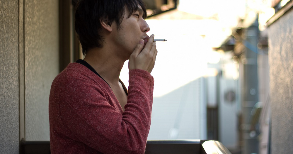 macaulay culkin smoking a cigarette Macaulay Culkin -- I'M NO HEROIN ADDICT