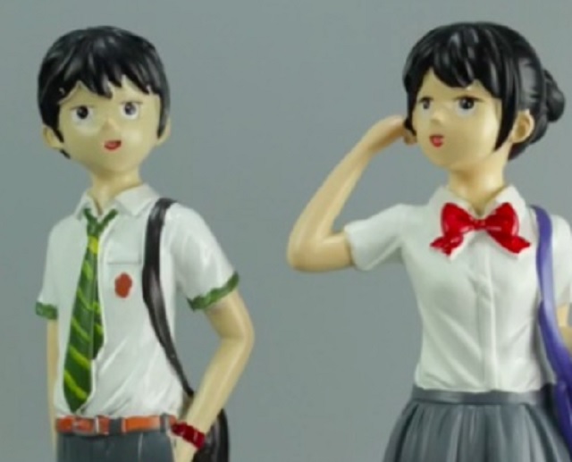 Chinese bootleg figures for Your Name anime simultaneously look exactly/nothing like you’d expect