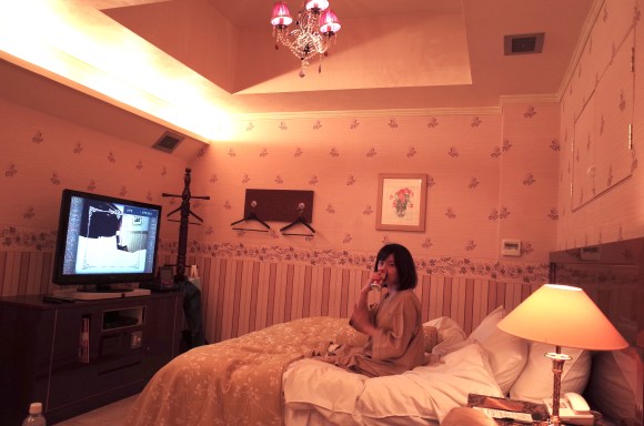 580px x 384px - Can a woman have a good time at a Japanese love hotel on her own? Our  reporter investigates | SoraNews24 -Japan News-