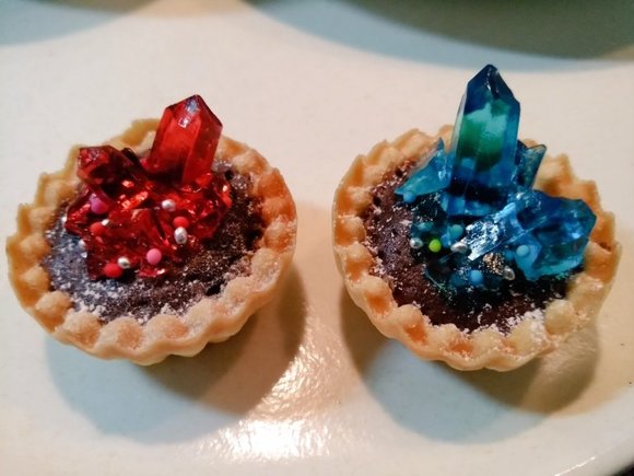 We made magical crystal chocolate tarts, fit for a mage with a sweet tooth! 【Sora Kitchen】