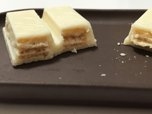 Bake and feast — We try the new bakeable Kit Kats!【Taste Test