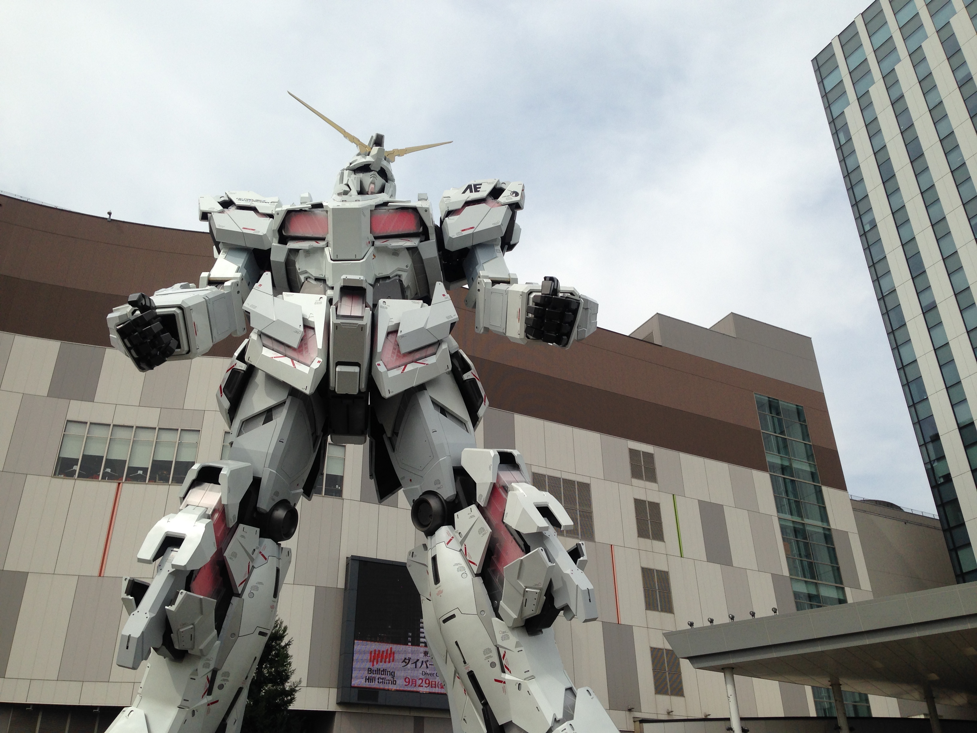 new gundam statue