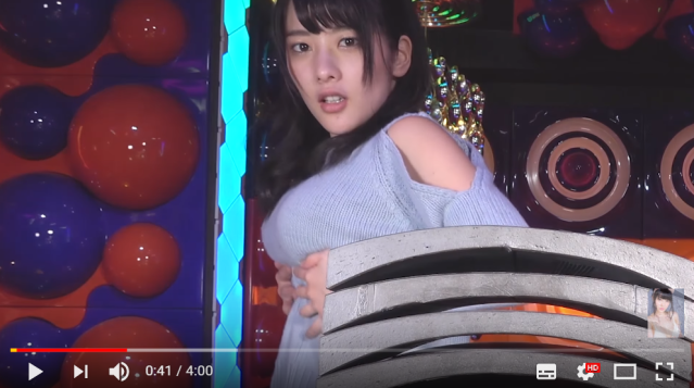 Busty Japanese idol challenges herself to break roof tiles with her breasts【Video】