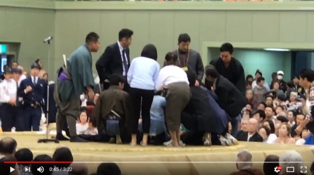 Controversy as announcer asks “ladies” to leave sumo ring after elderly man collapses inside it