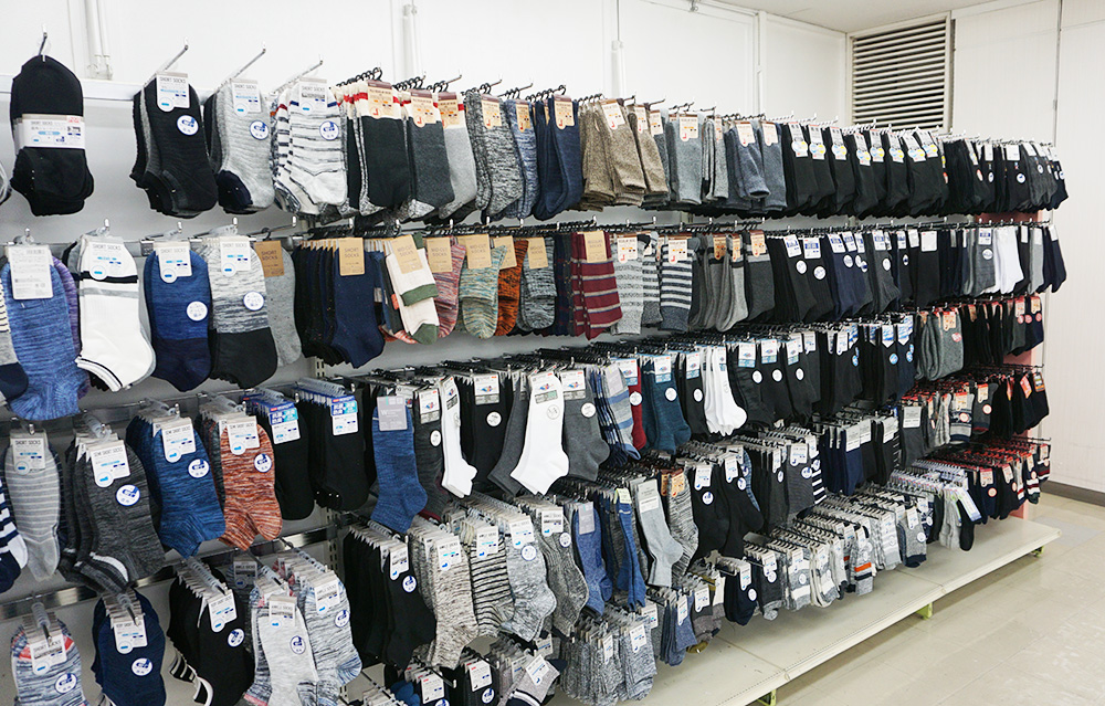 A visit to the largest Daiso 100 yen shop in all Japan【Photos