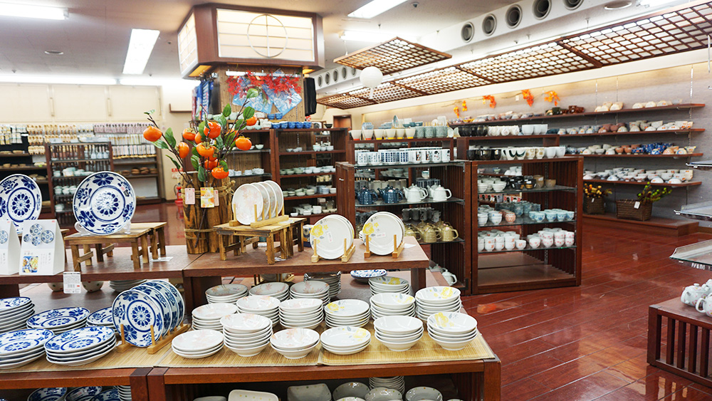 A visit to the largest Daiso 100 yen shop in all Japan【Photos