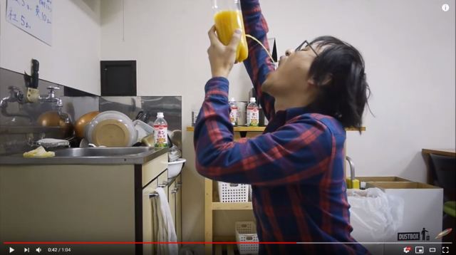 Lifesaving makeshift water faucet also great for making the legendary “juice faucet”【Video】