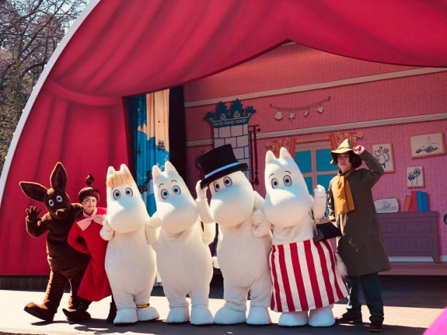 We visit the new Moominvalley Park, have a great time and learn a few life lessons along the way