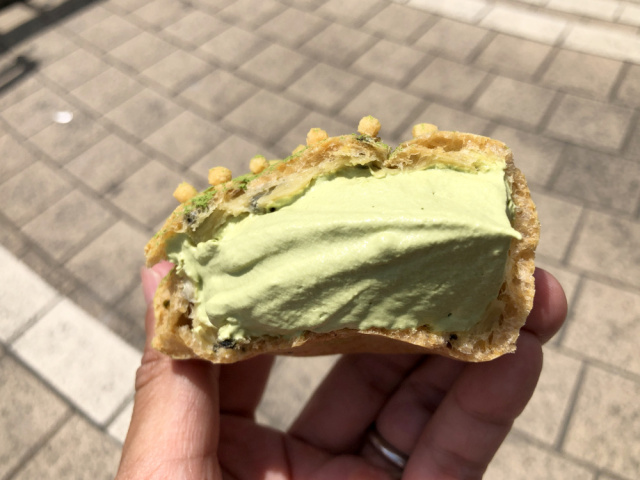 We tried a special savory green tea and rice-flavored cream puff available for only one day