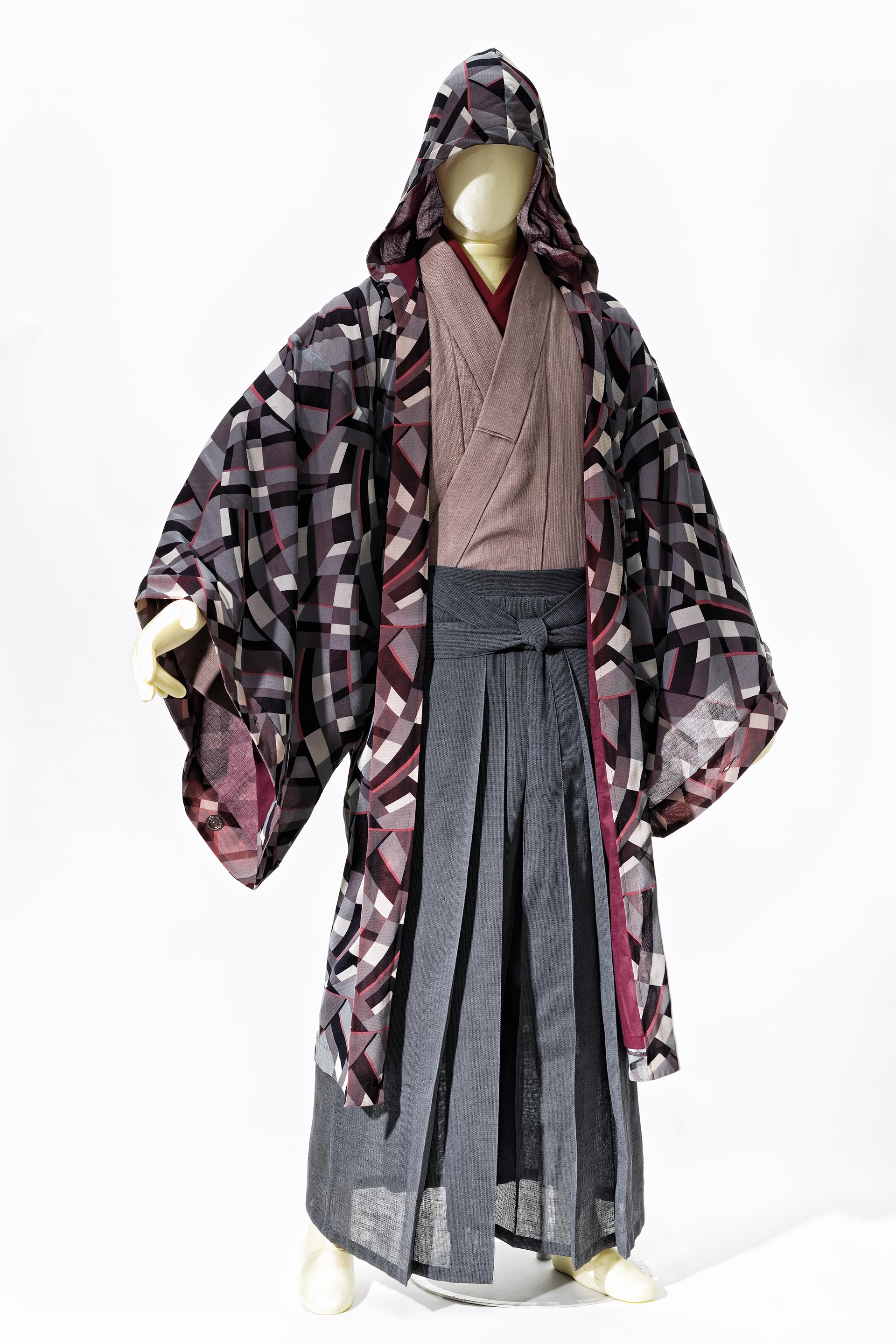 Modern samurai fashion brand Wazigen Shizukuya’s summer collection ...