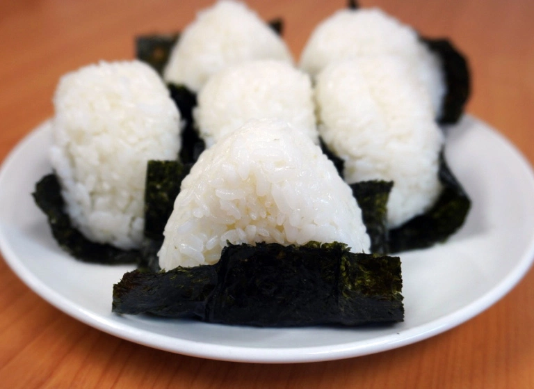 The world’s most famous sushi restaurant sells seaweed too, so we made ...