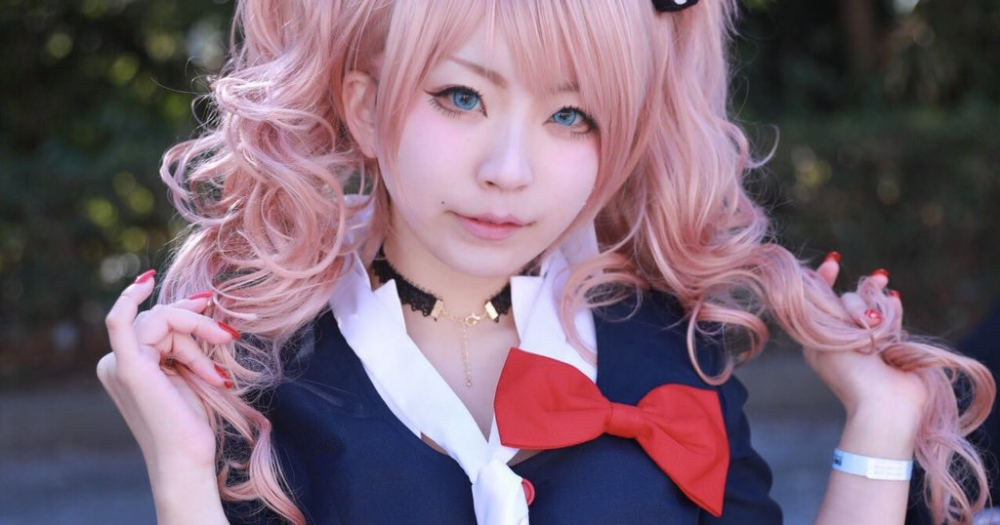 Beauty cosplay