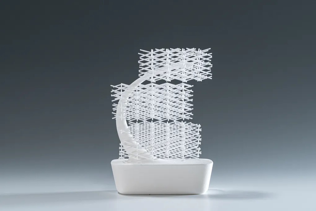 Customizable minimalistic plastic bonsai trees let you enjoy zen