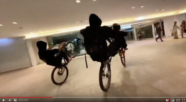 Japanese people outraged by group riding bikes through underground shopping mall in Osaka 【Video】