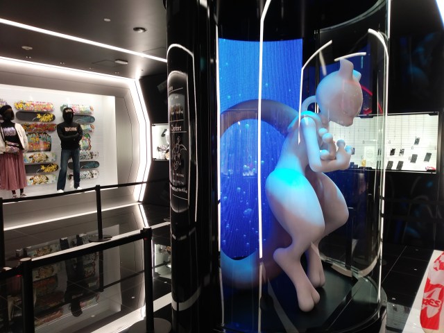 👽 MEET THE REAL MEWTWO In SHIBUYA POKEMON Center In Tokyo, Japan, Japan,  Tokyo, 👽 Meet the REAL MEWTWO in SHIBUYA POKEMON Center! 😲 Full video:   By Sugoii Japan