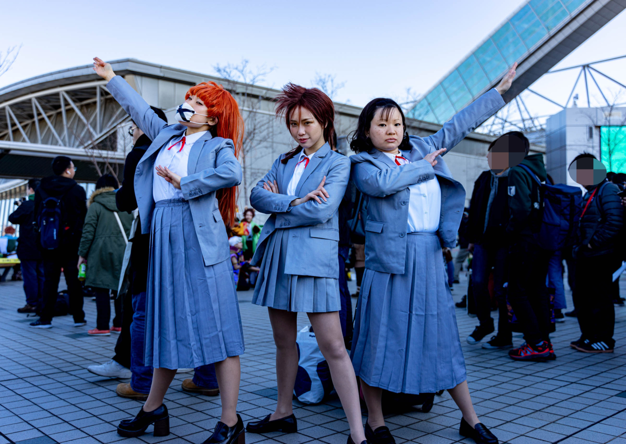 The best Japanese cosplayers from Day 1 of Winter Comiket 2019【Photos ...