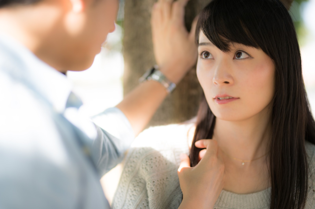 Is work more important to Japanese salarymen than their girlfriends? Survey investigates