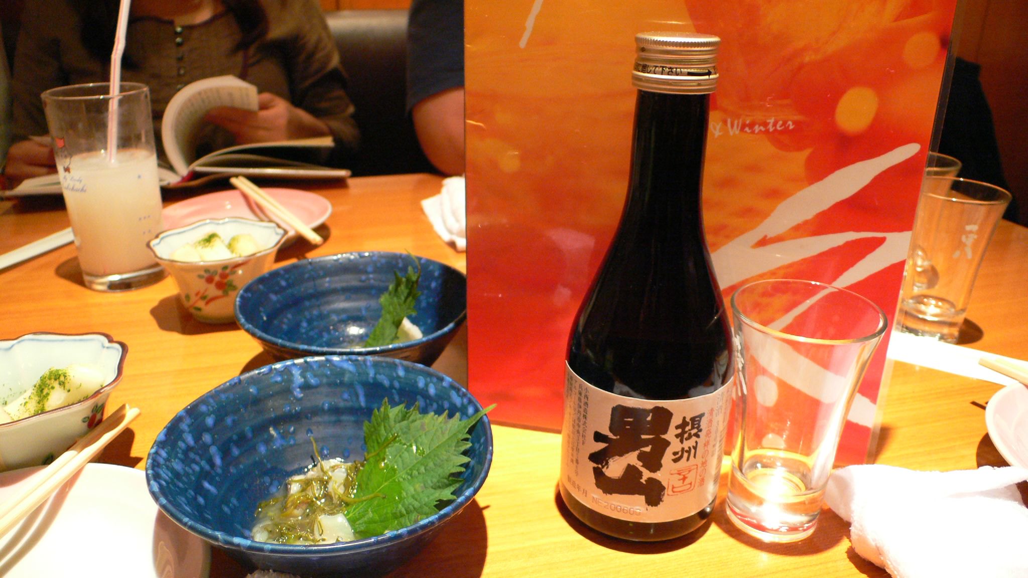 Izakaya etiquette Stacking your plates after eating doesn’t help