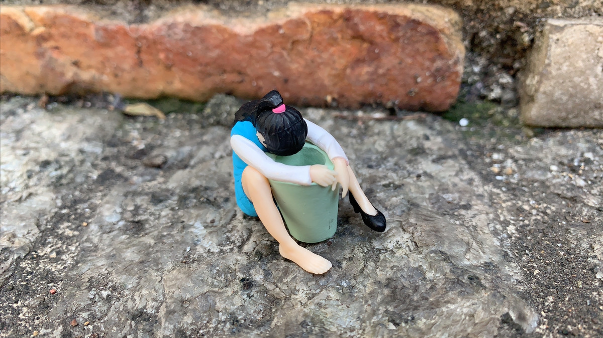 Japanese public intoxication on parade in new line of capsule toys