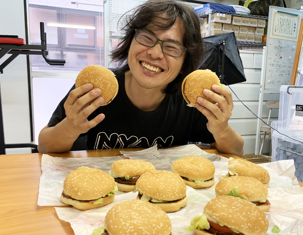 We Tried Japan Burger Kings Deluxe Chicken Whopper For Some Serious Volume 【photos 5284