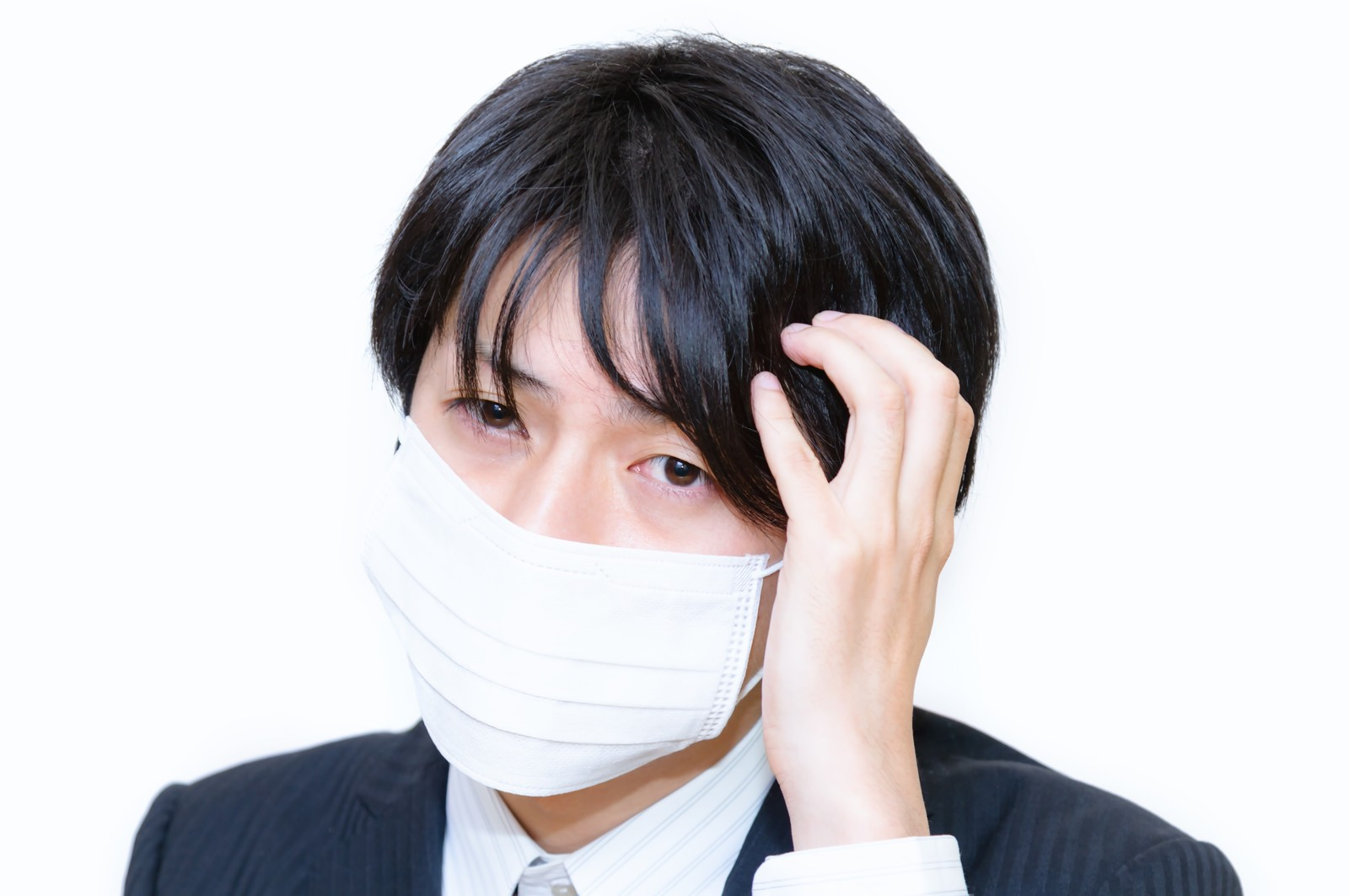 Japanese government may encourage people to reuse masks as coronavirus