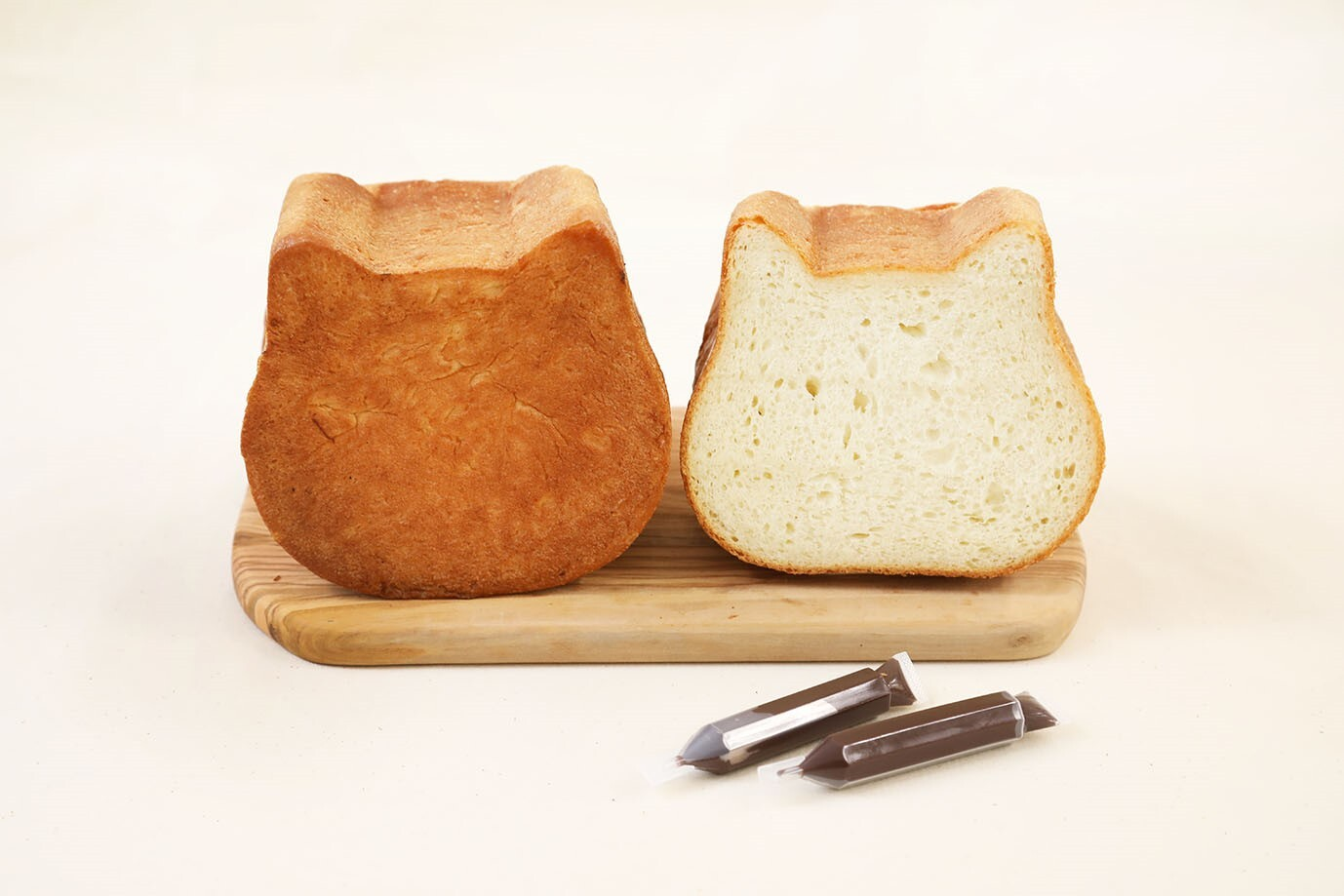 Хлеб необычной формы