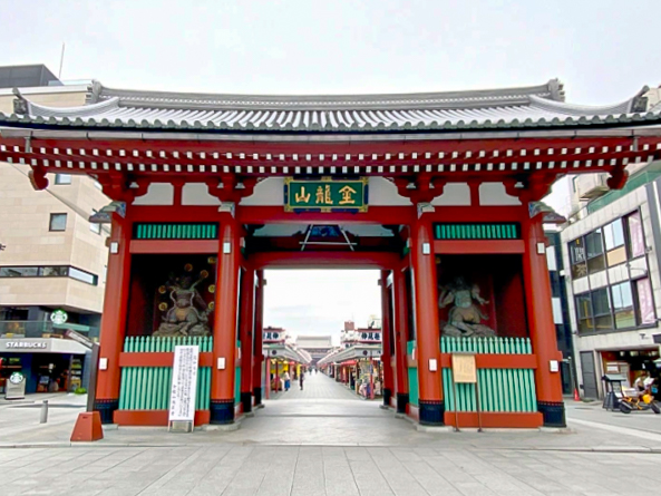 Sensoji temple at Asakusa gets a new giant lantern | SoraNews24